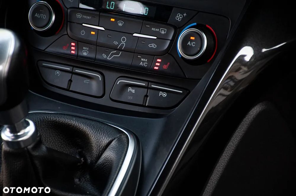 Ford Kuga 1.5 EcoBoost FWD ST-Line ASS MMT6 - 11