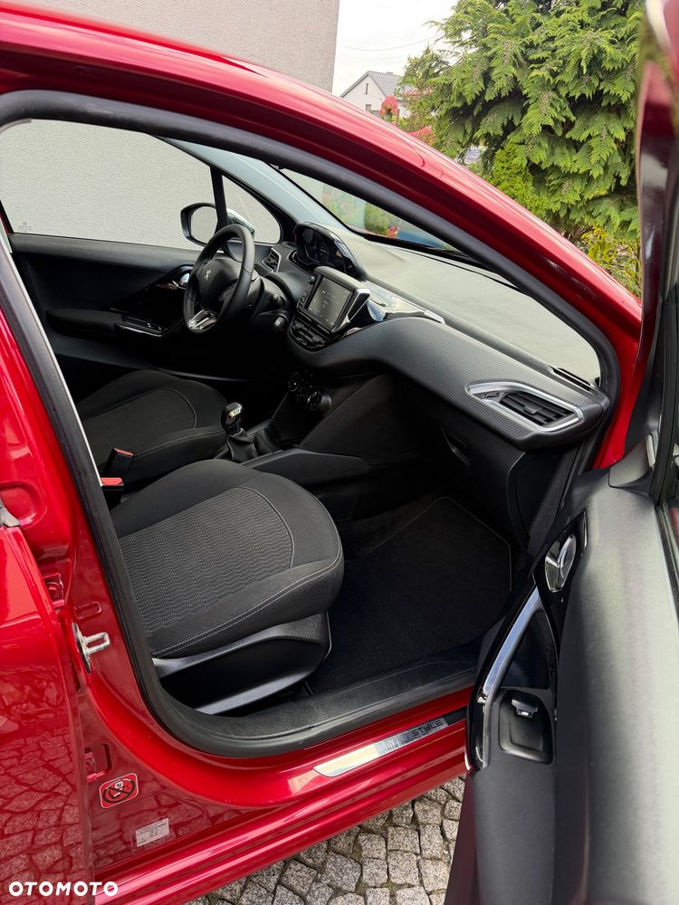Peugeot 208 82 PureTech Style - 9
