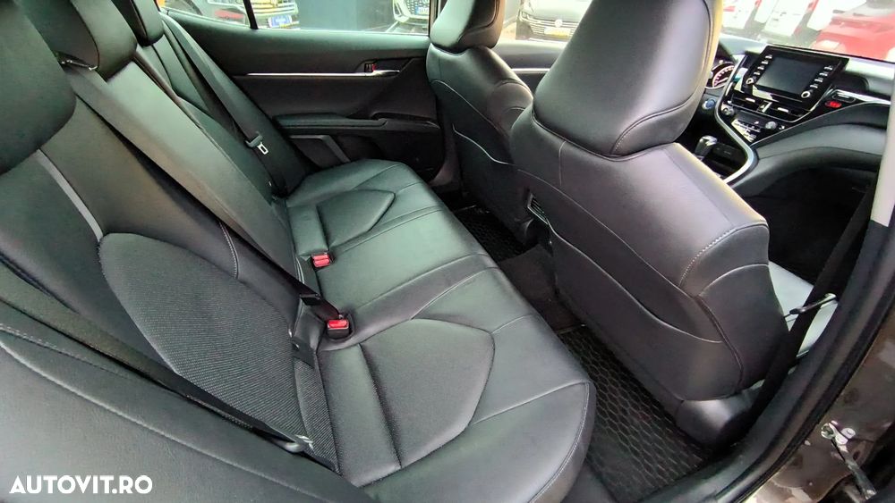 Toyota Camry 2.5 Hybrid Exclusive - 15