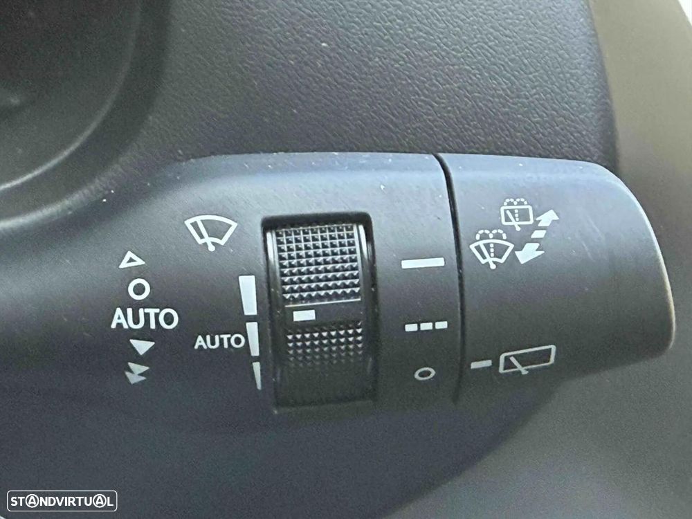 Lexus NX 300h Executive+ - 40
