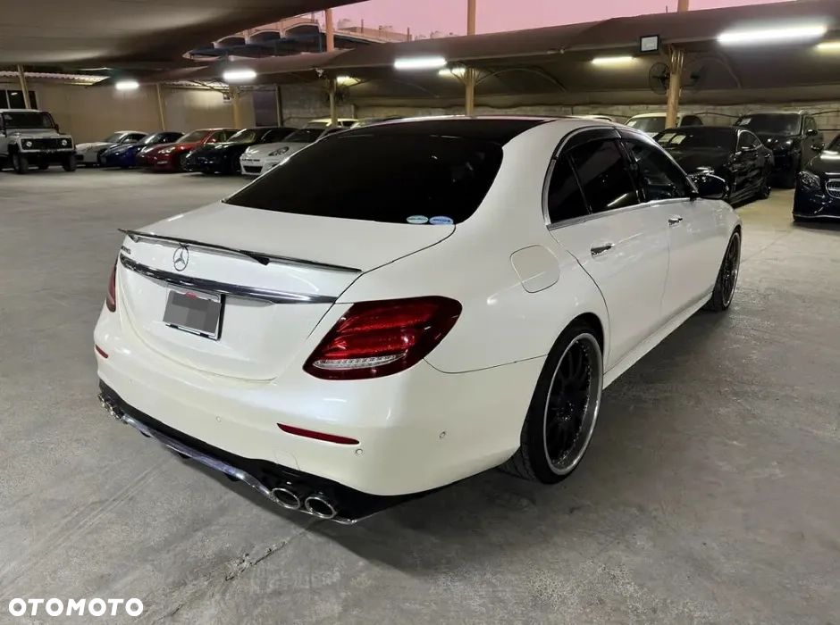 Mercedes-Benz Klasa E 400 7G-TRONIC - 6