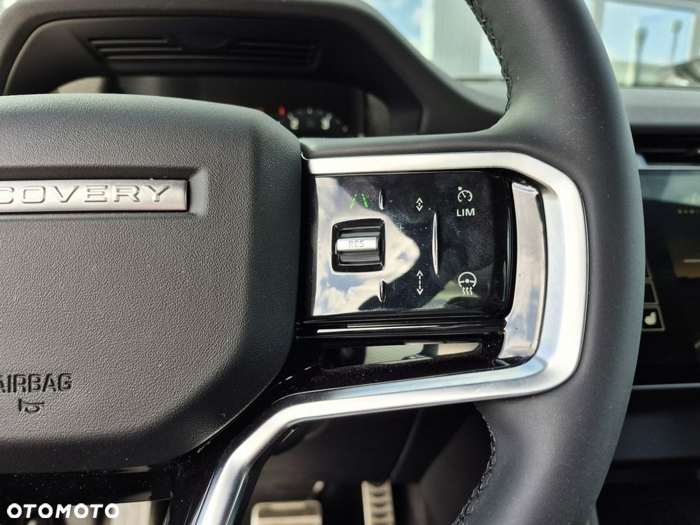 Land Rover Discovery Sport - 25