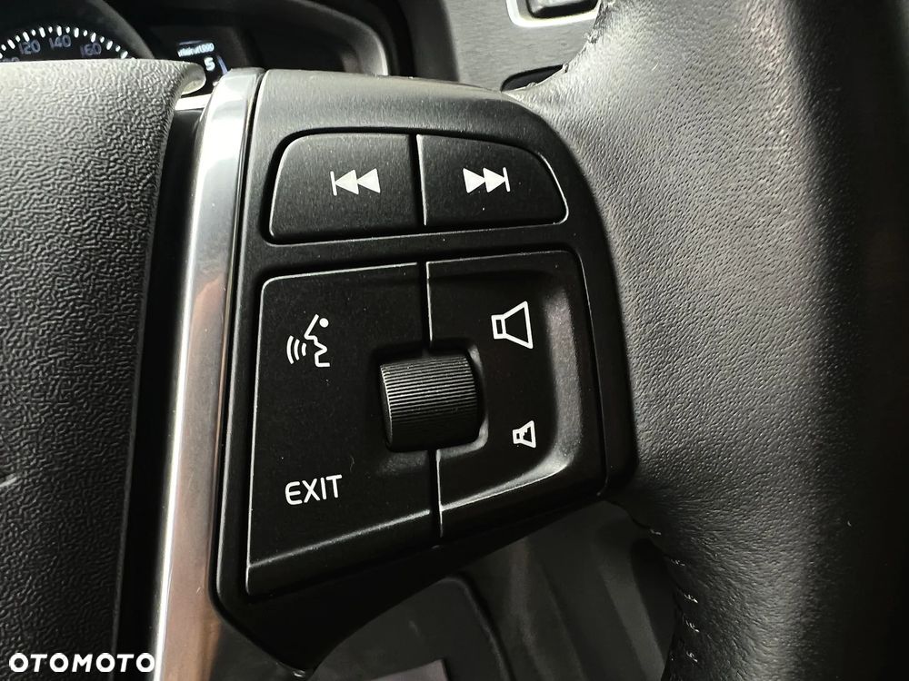 Volvo V60 D4 Drive-E Momentum - 28