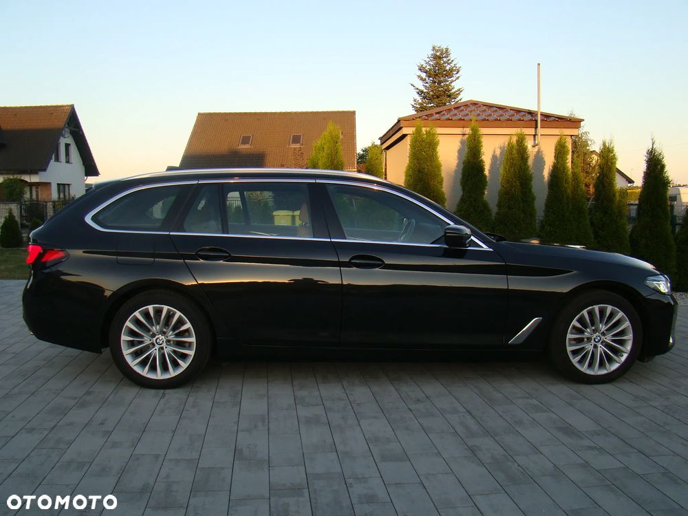 BMW Seria 5 520d xDrive mHEV Luxury Line sport - 13