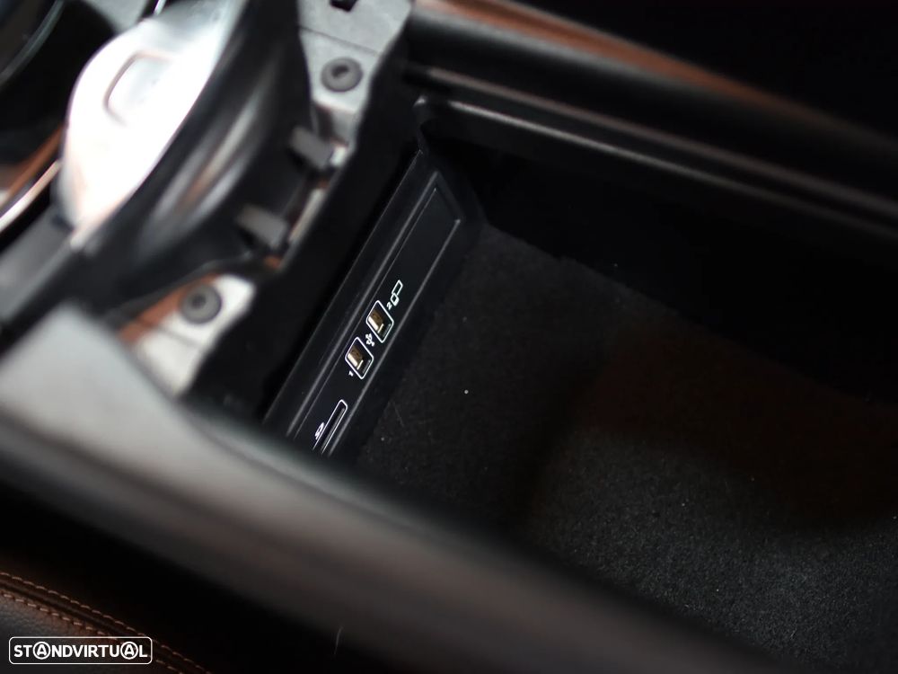 Mercedes-Benz E 220 d AMG Line Aut. - 38