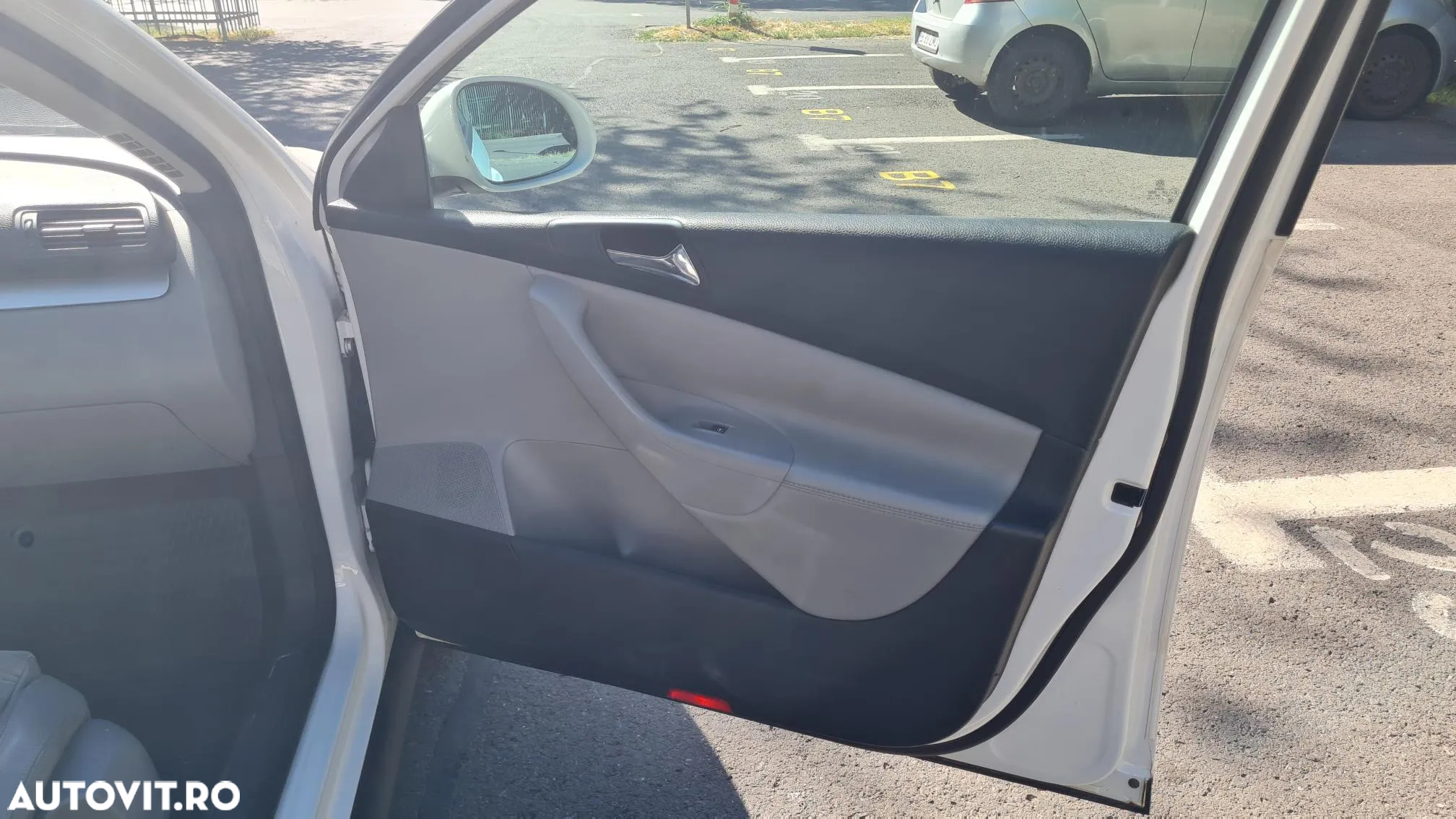 Volkswagen Passat 2.0TDI Highline DPF DSG - 13