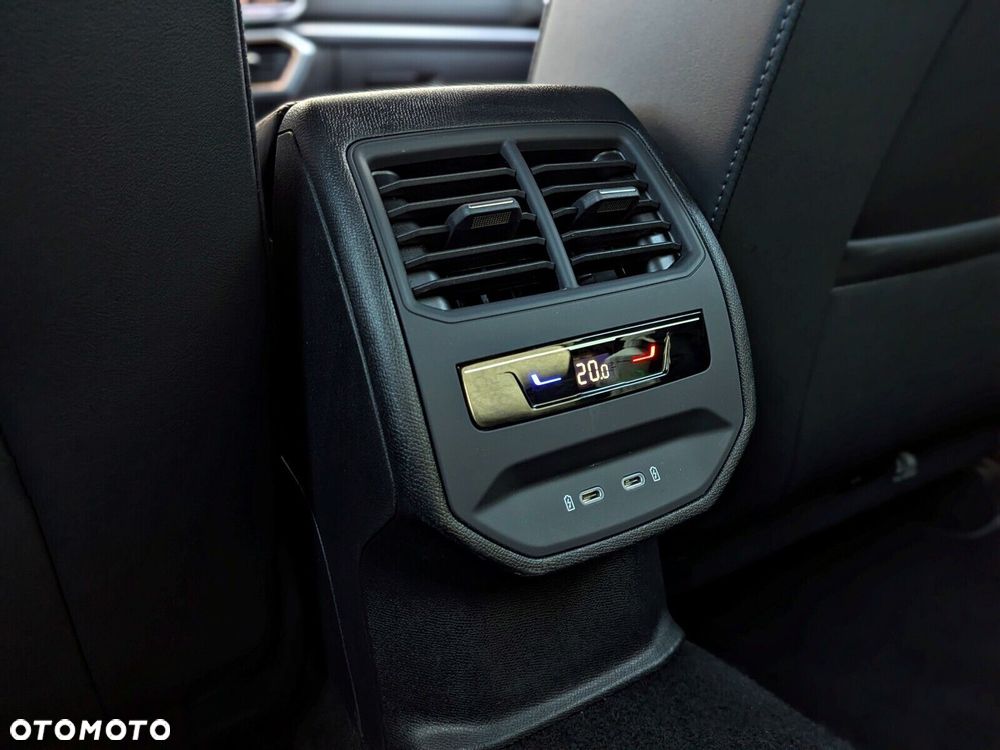 Cupra Formentor 1.5 eTSI mHEV DSG - 39