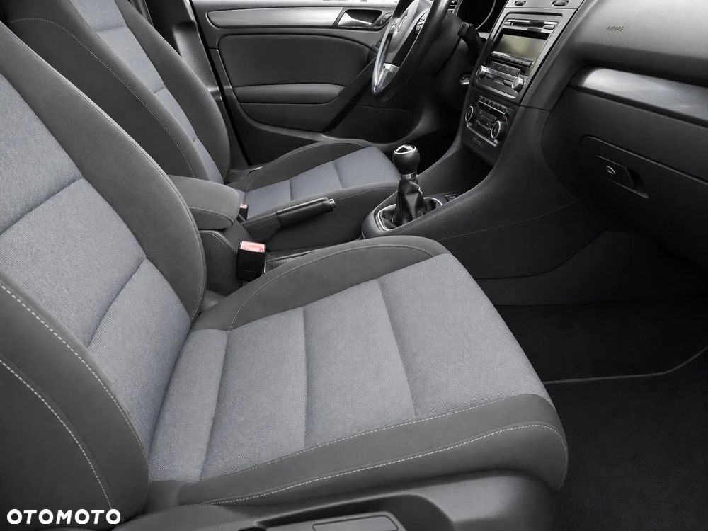 Volkswagen Golf 1.2 TSI Style - 24