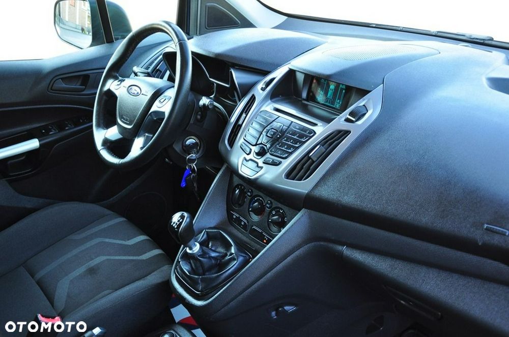 Ford Transit Connect - 28