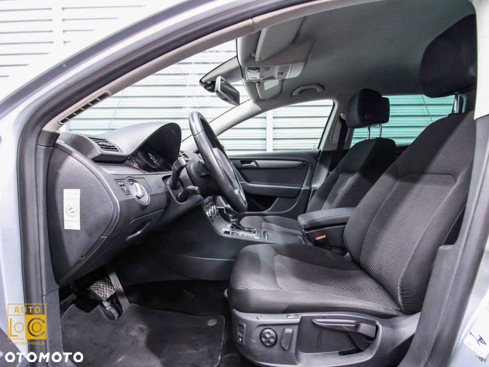 Volkswagen Passat 2.0 Blue TDI DSG SCR Comfortline - 11