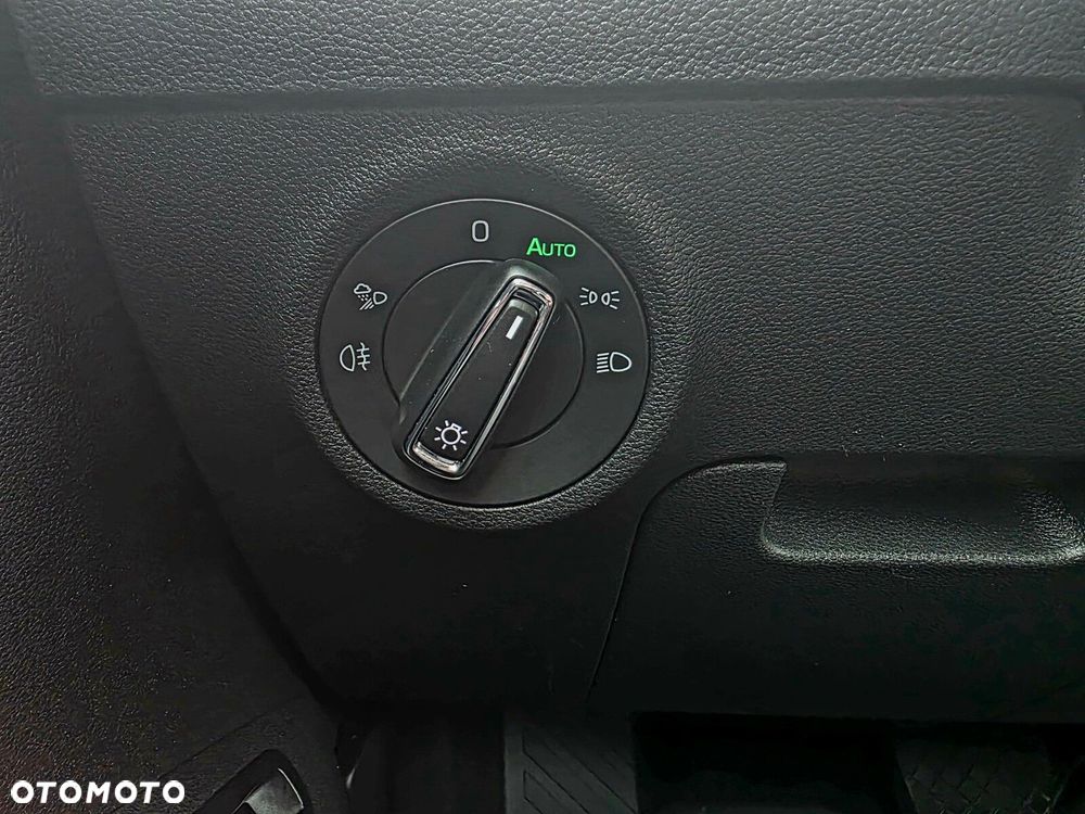 Skoda Karoq 1.5 TSI ACT 4x2 Style DSG - 11