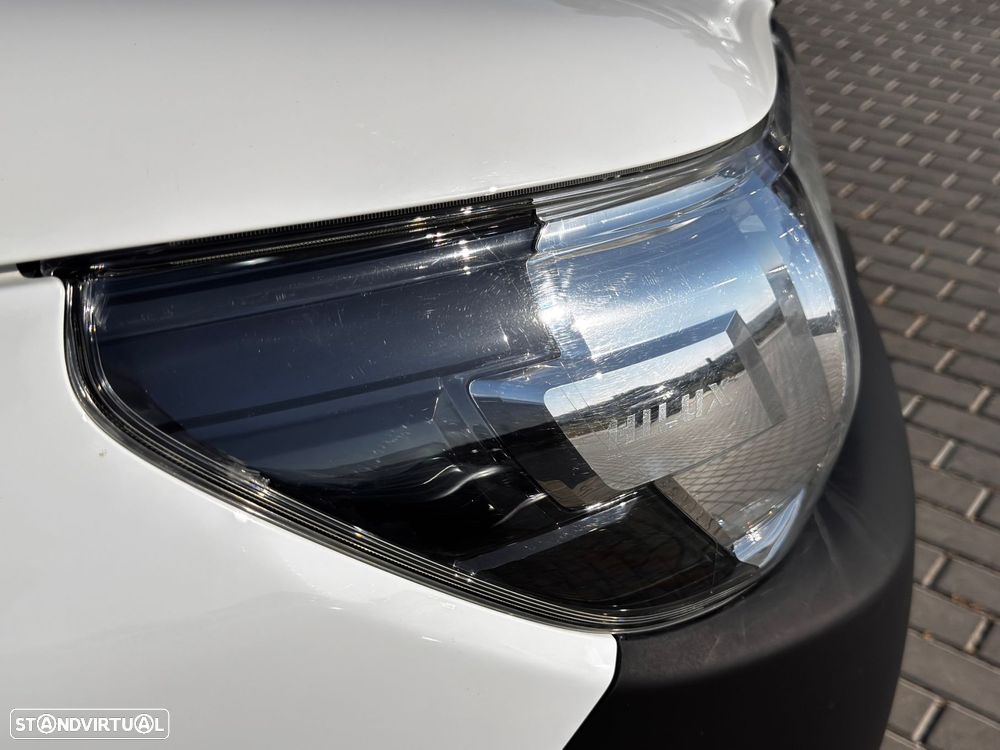 Toyota Hilux - 15