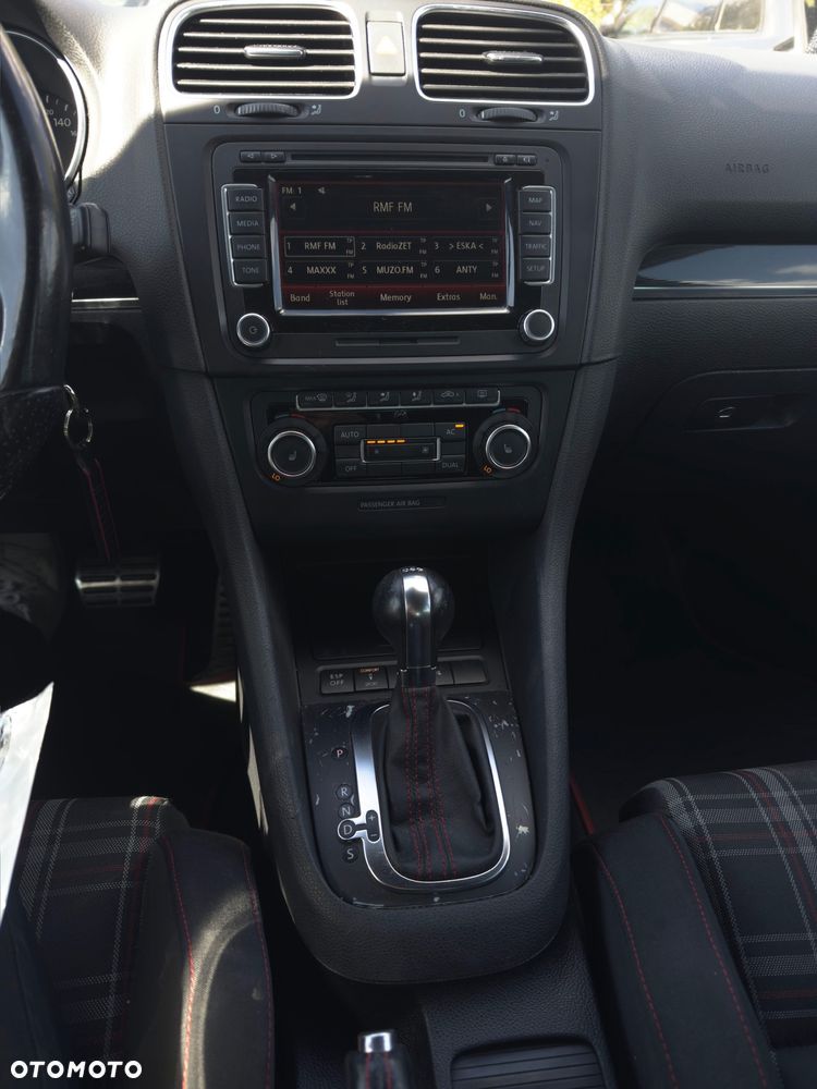 Volkswagen Golf - 13