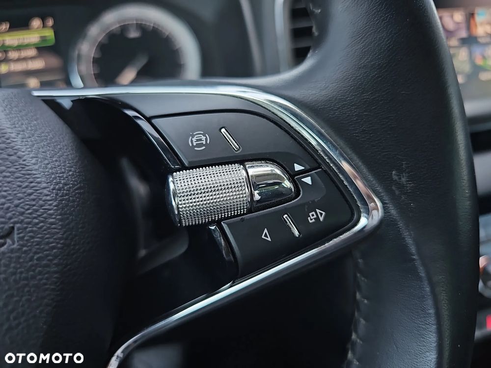 Skoda Karoq 2.0 TDI SCR 4x4 Ambition DSG - 21