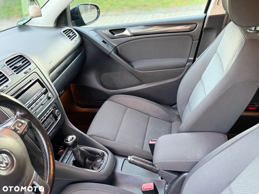 Volkswagen Golf 2.0 TDI DPF GT Sport - 22