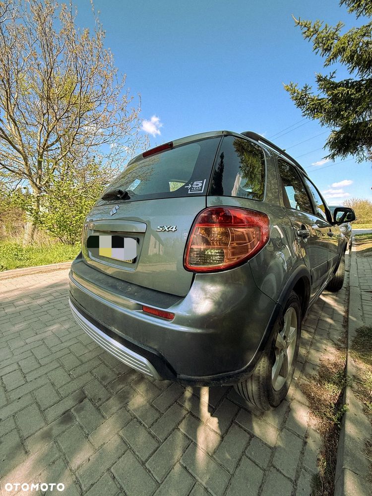 Suzuki SX4 - 4