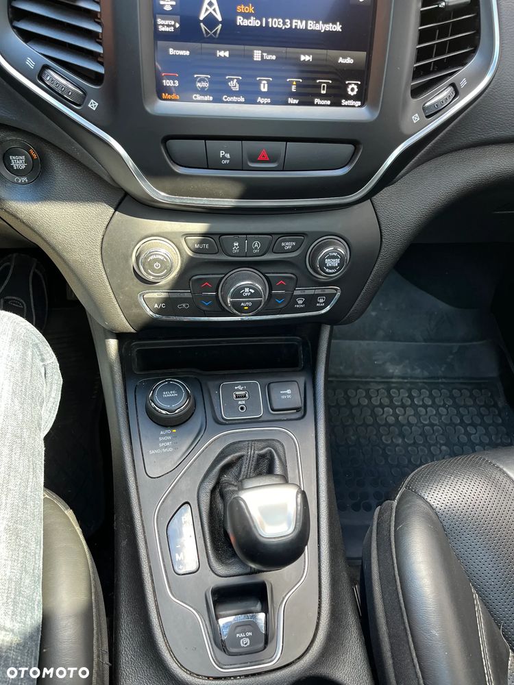 Jeep Cherokee 3.2 V6 Pentastar Active Drive I Automatik Limited - 27