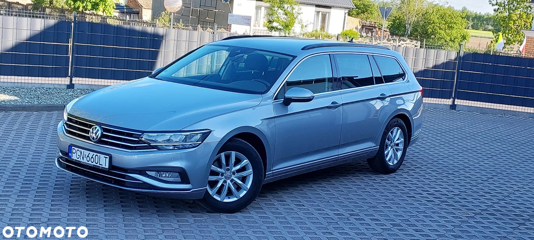 Volkswagen Passat - 13