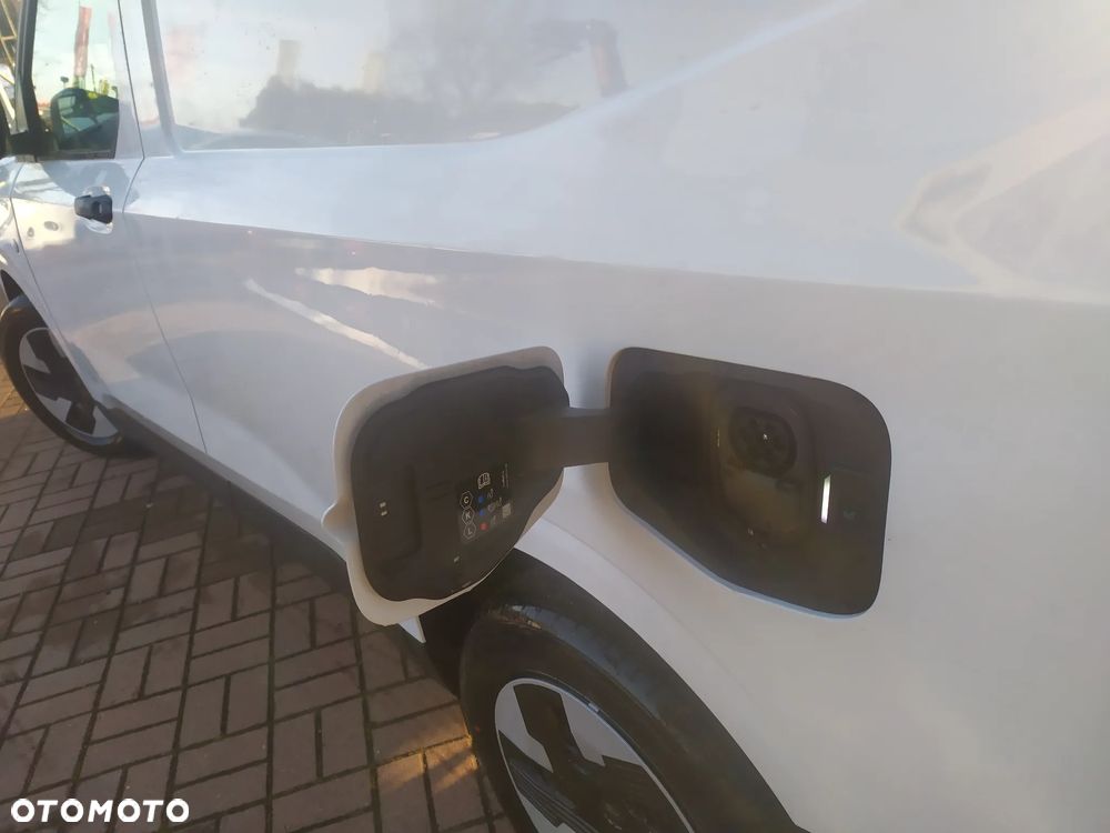 Ford TRANSIT COURIER VAN - 7