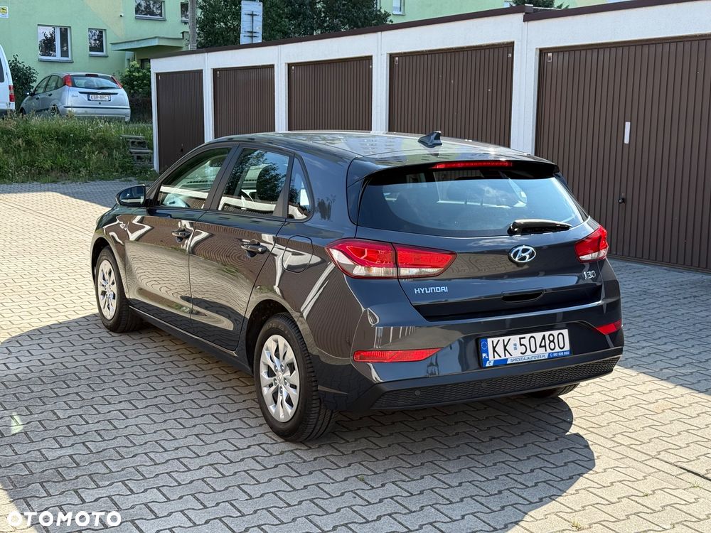 Hyundai i30 1.5 DPI Classic + - 4