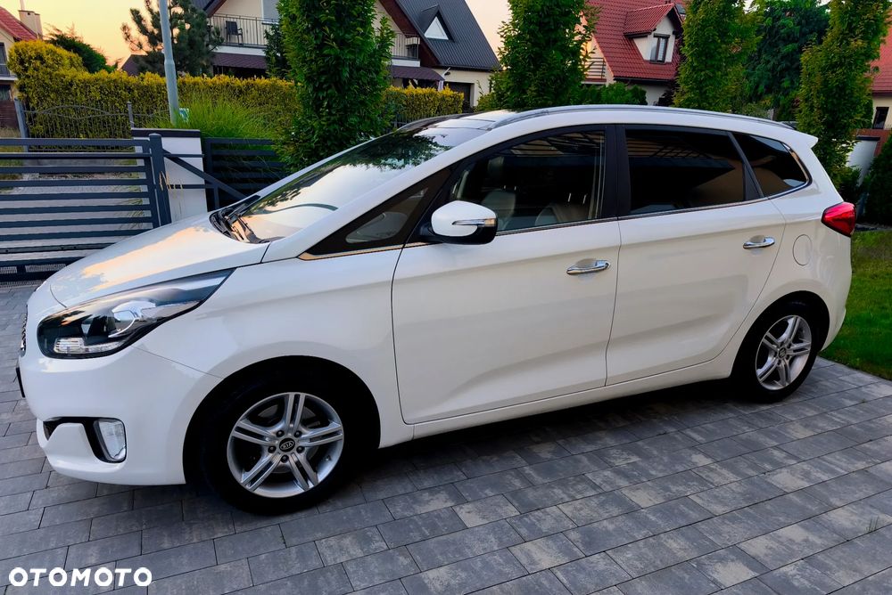 Kia Carens 1.7 CRDi Business Line 7os - 3