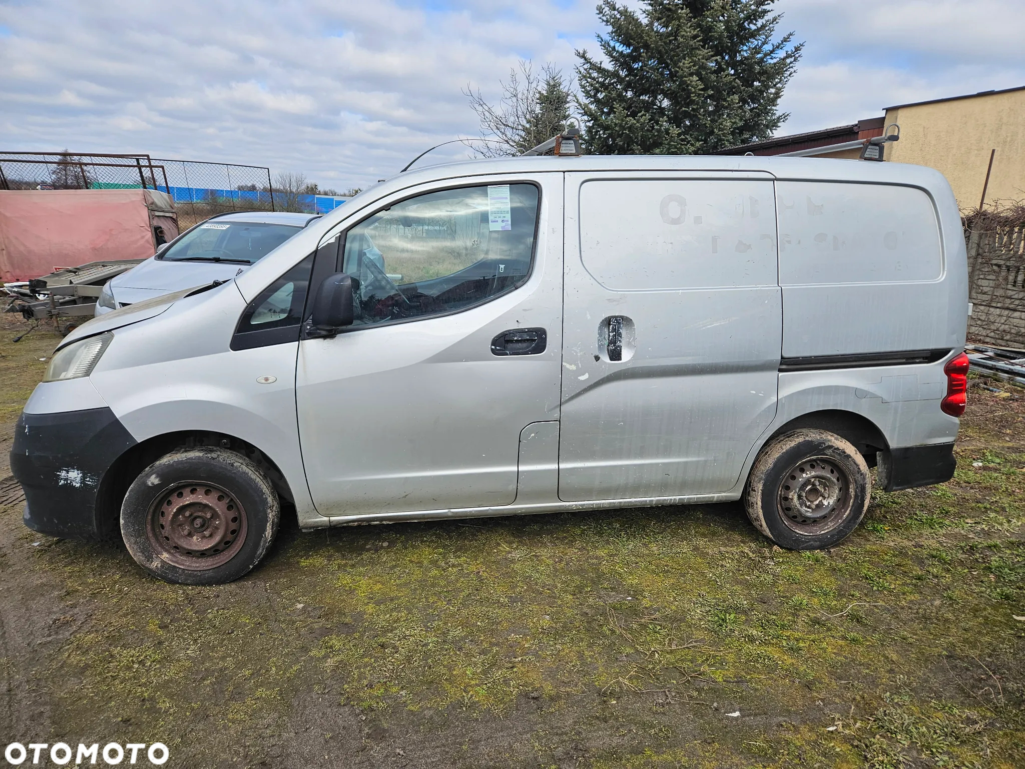 Nissan NV 200 - 4