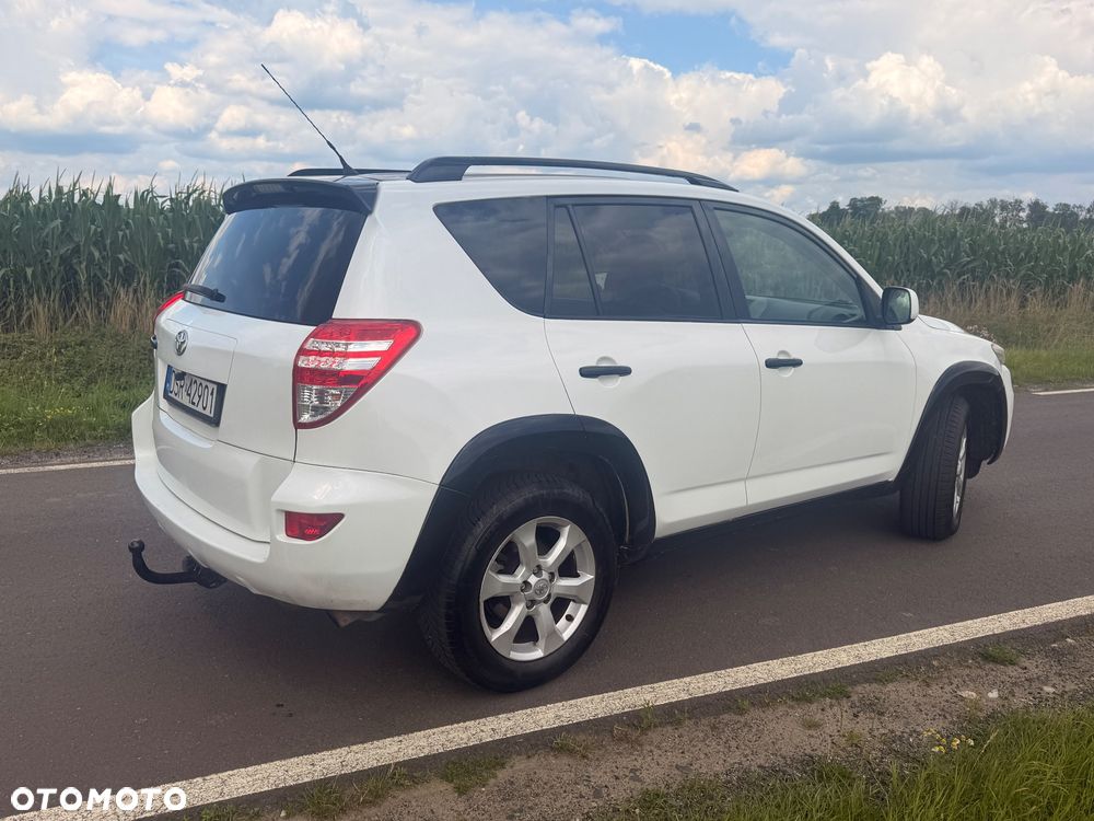 Toyota RAV4 2.2 D-4D X - 3