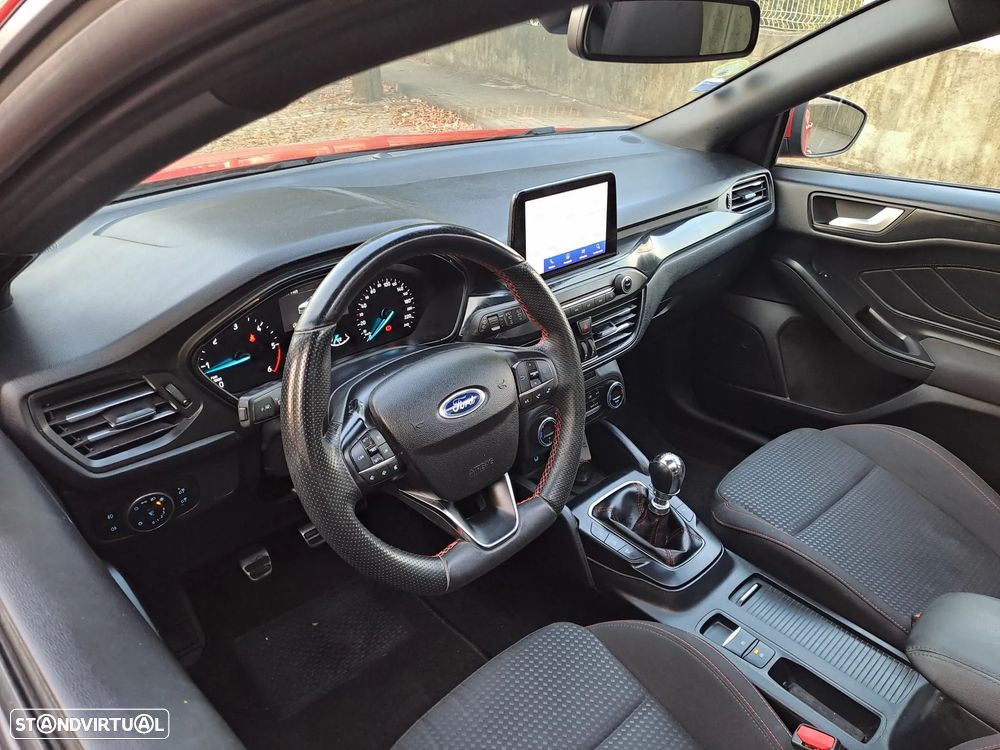 Ford Focus 1.5 EcoBlue S&S ST-LINE X - 8