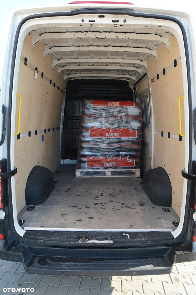 Volkswagen Crafter - 25