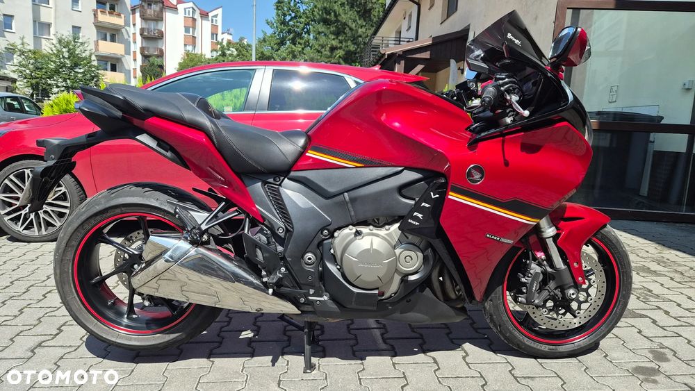 Honda VFR - 1