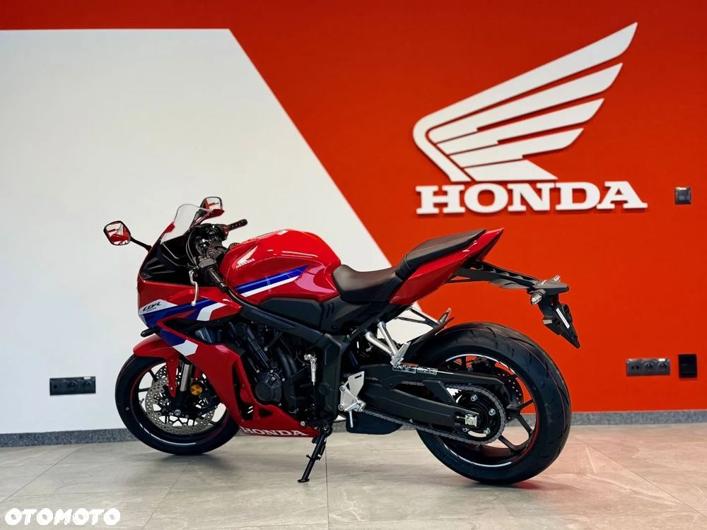 Honda CBR - 8