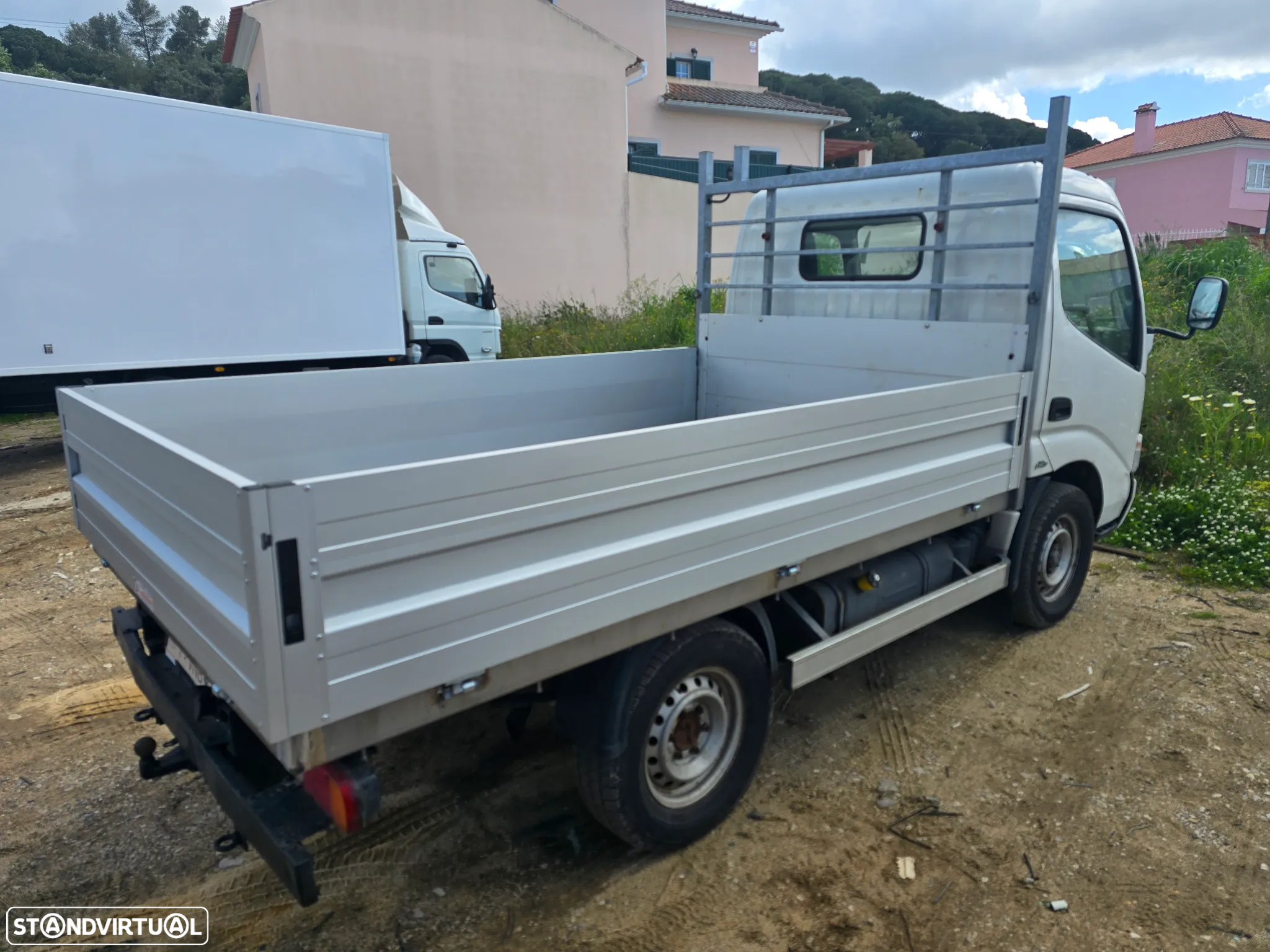 Toyota Dyna 3.0 basculante - 2