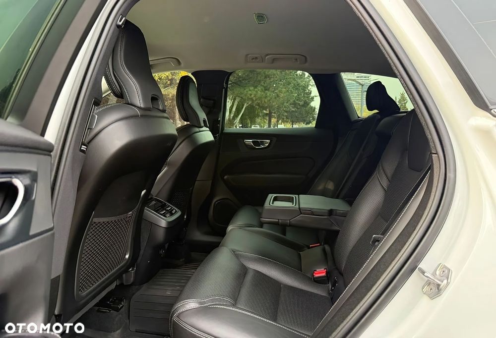 Volvo XC 60 B4 D AWD Geartronic Inscription - 15
