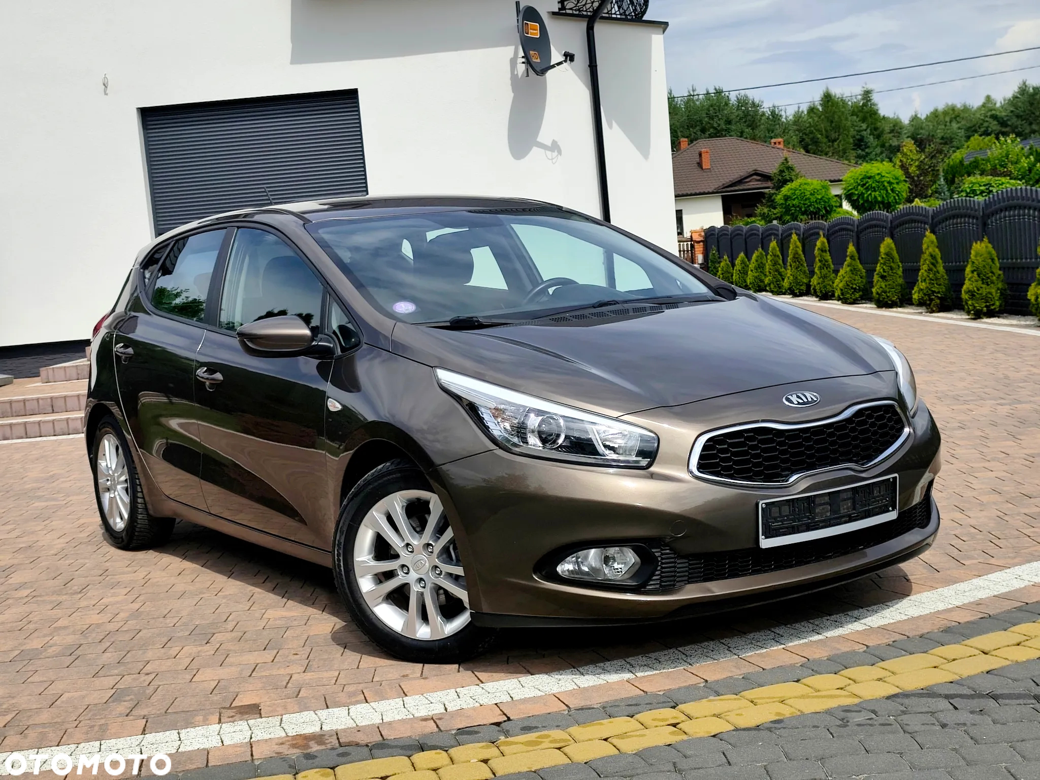 Kia Ceed - 10