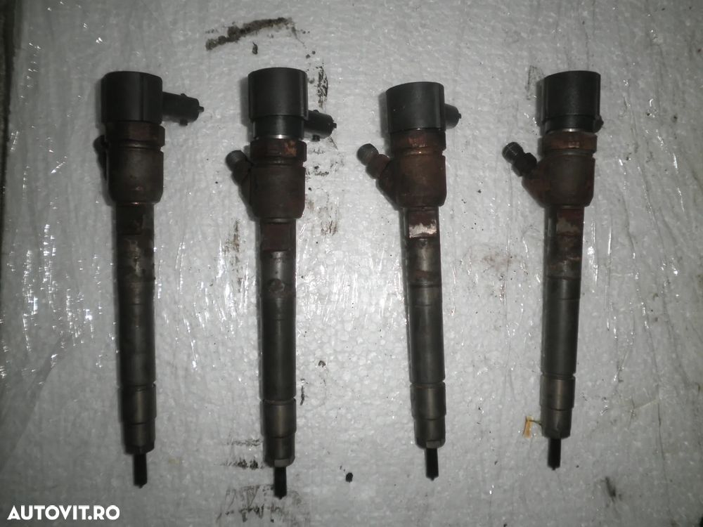 Injectoare Kia Sportage 3, Hyundai ix35, 2.0 CRDI 33800-2F300 338002F300 - 2