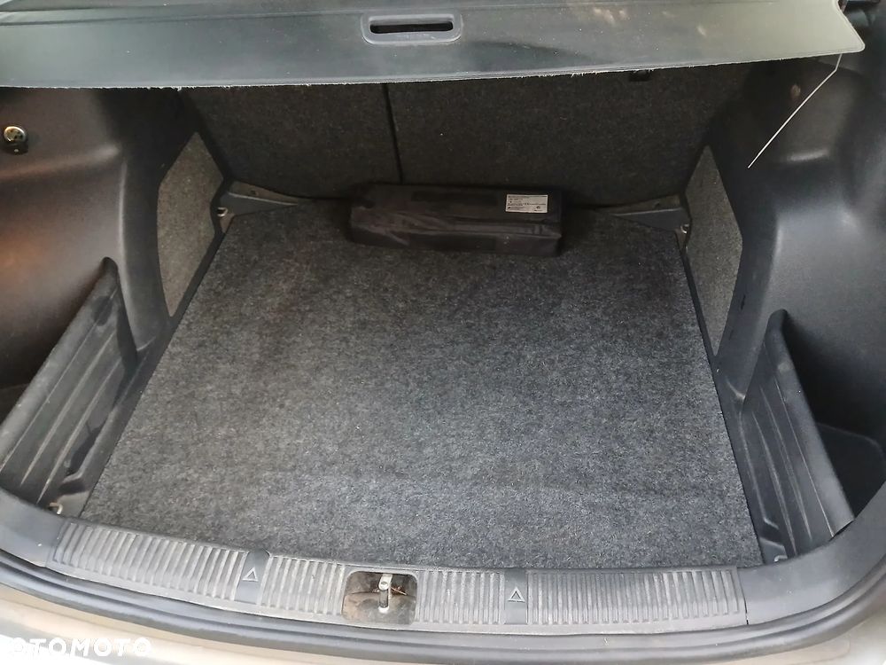 Skoda Fabia 1.2 HTP Classic - 16