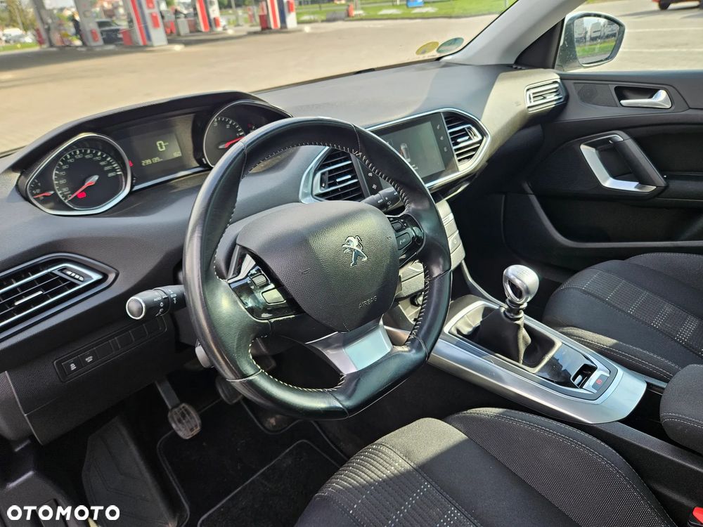 Peugeot 308 BlueHDi FAP 120 Stop&Start Allure - 10