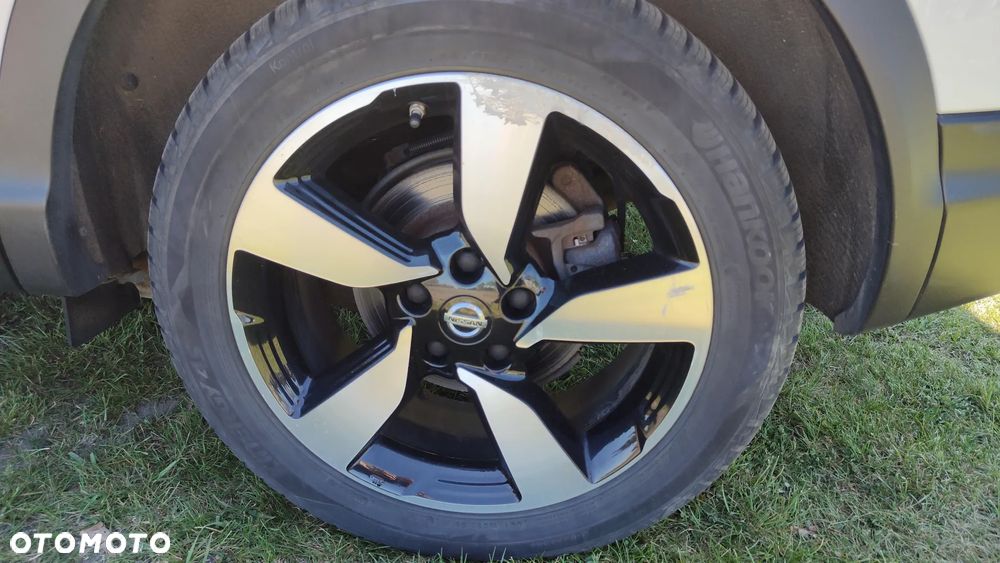 Nissan Qashqai 1.6 DCi ALL-MODE 4x4i N-Connecta - 37