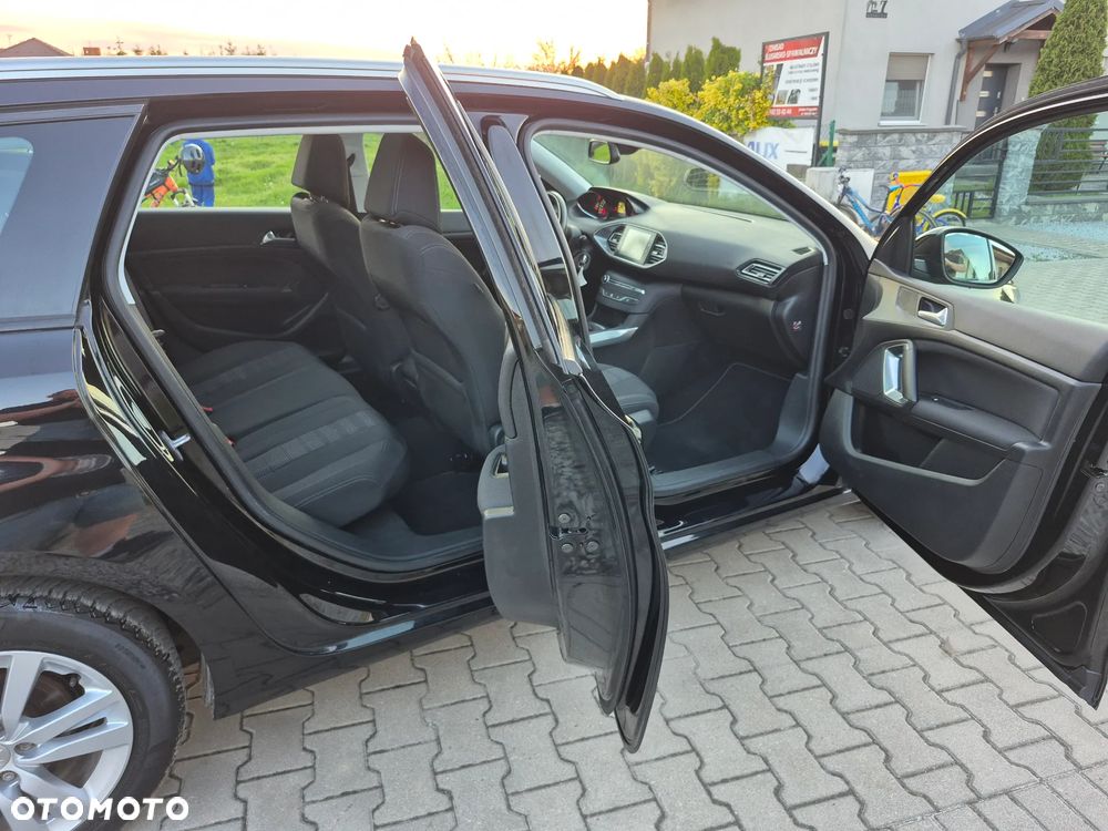 Peugeot 308 1.6 BlueHDi Business Line S&S - 17