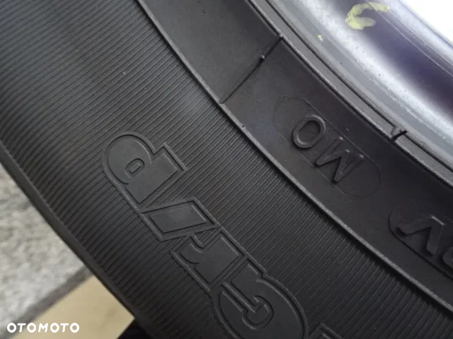 235/60/R17 102V Goodyear Efficient Grip - 8