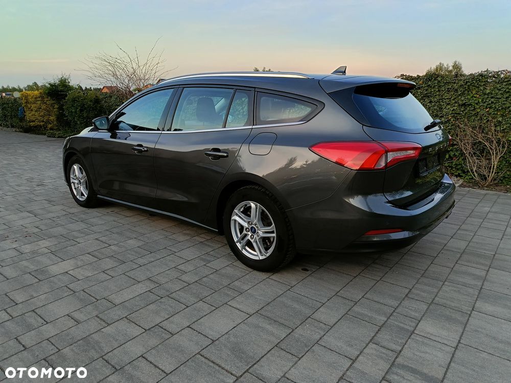 Ford Focus 1.5 TDCi DPF Start-Stopp-System Business - 9