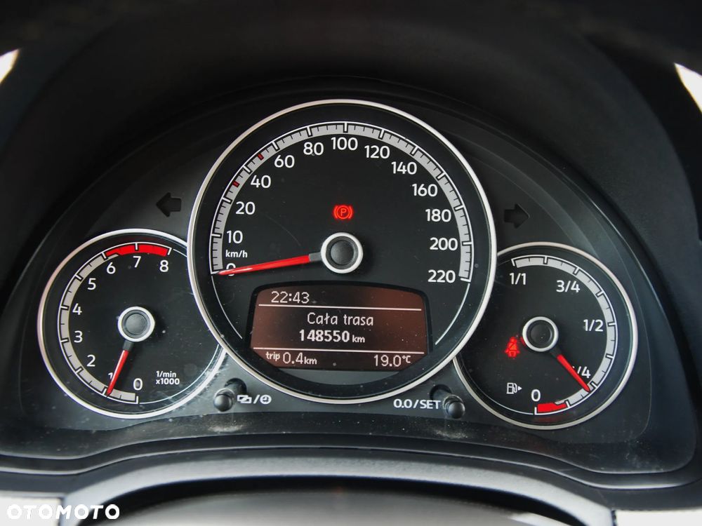 Volkswagen up! 1.0 move - 13