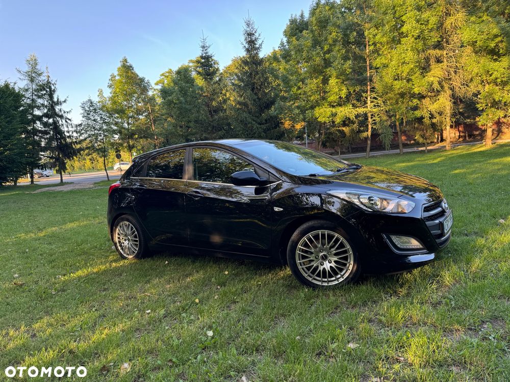 Hyundai i30 1.6 CRDi Premium DCT - 4