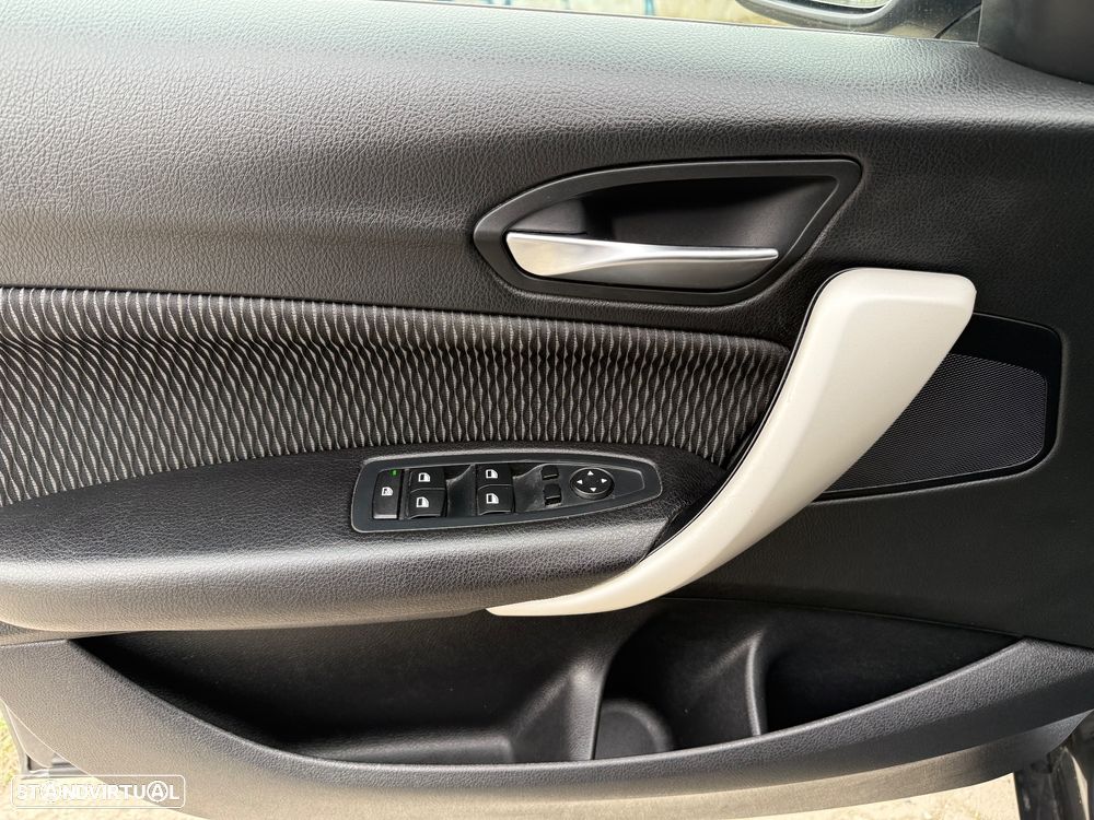 BMW 116 d Advantage Auto - 15