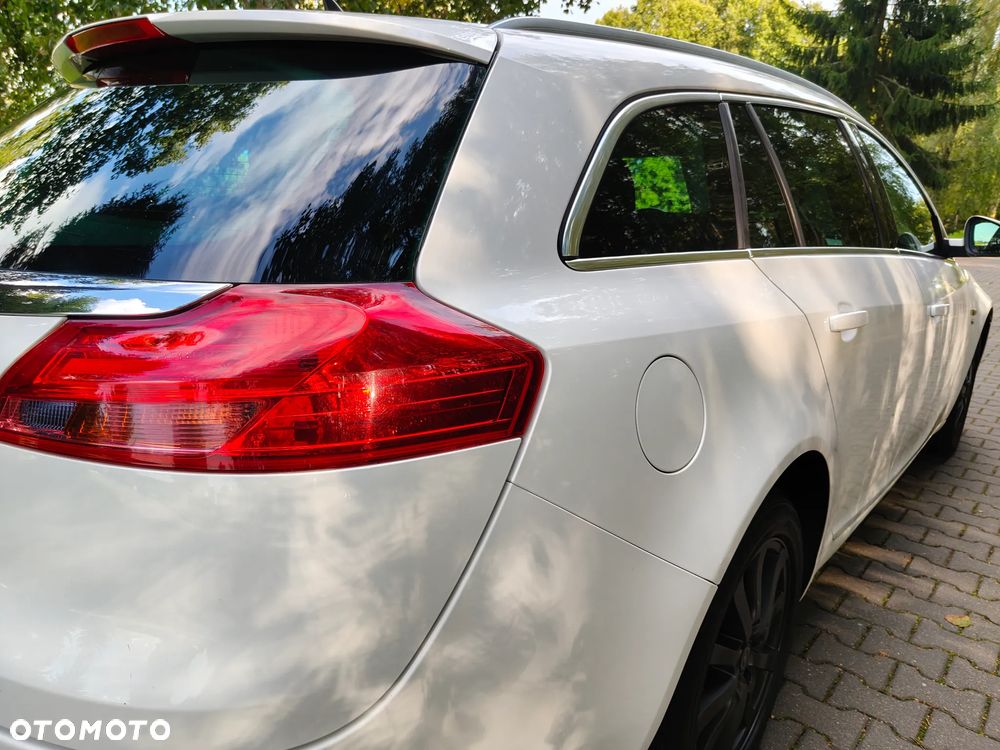 Opel Insignia 2.0 T SportsTourer 4x4 ecoFLEX Start/Stop Design Edition - 12