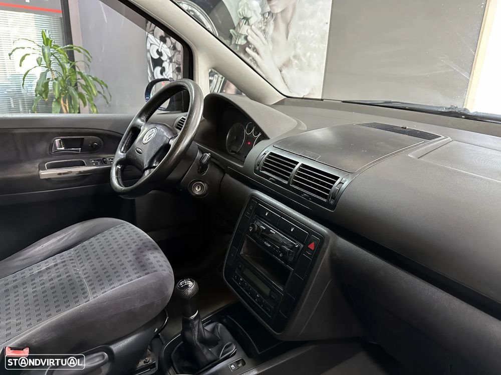 VW Sharan 1.9 TDi Confortline - 14