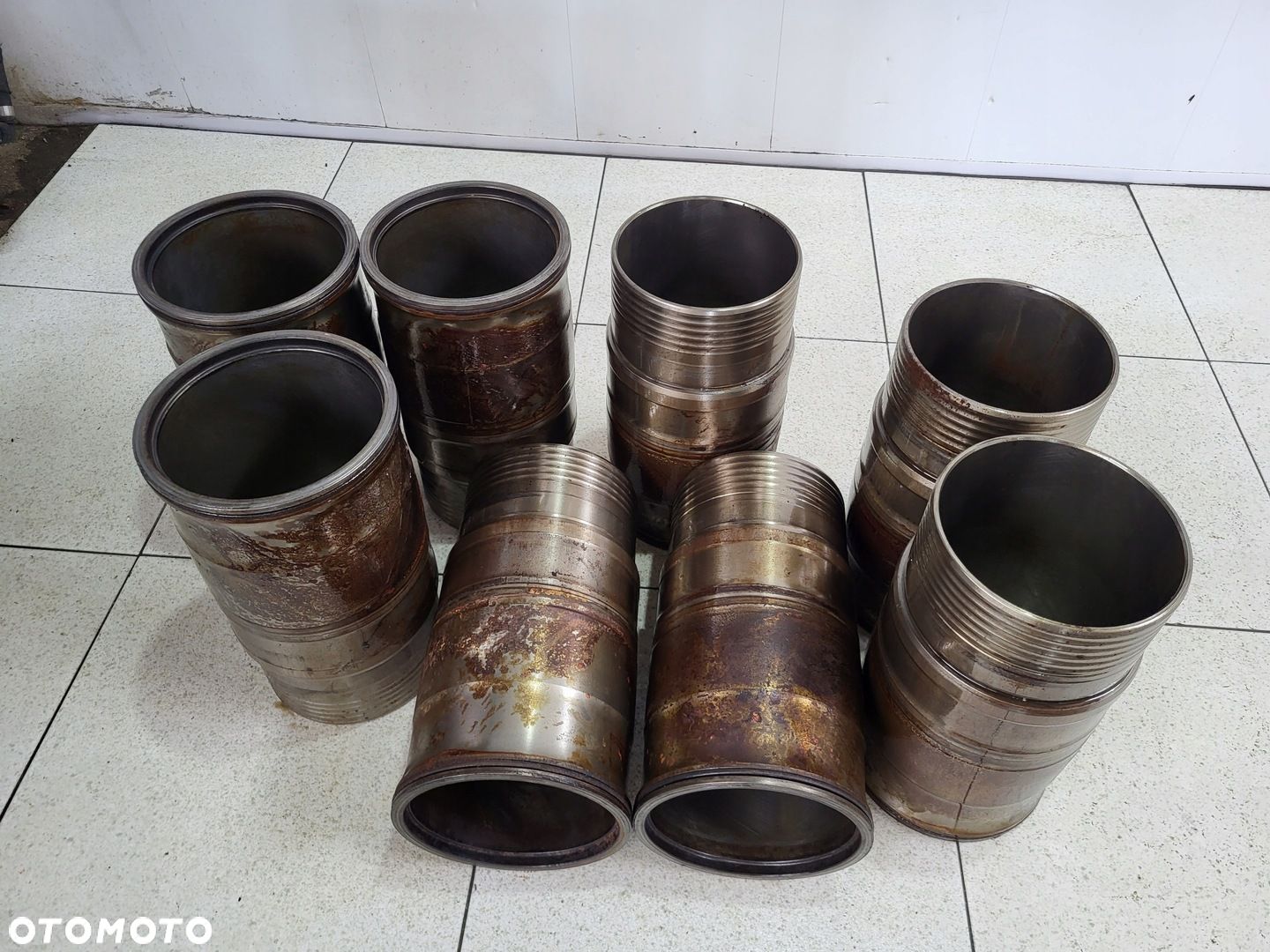 Tuleja Cylindra Szklanka Scania R 730 V8 2043067 2254875 - 1