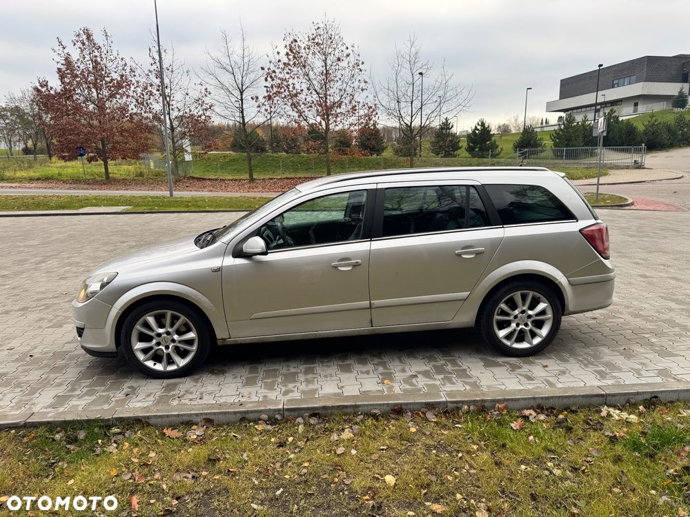 Opel Astra 1.9 CDTI Enjoy - 24