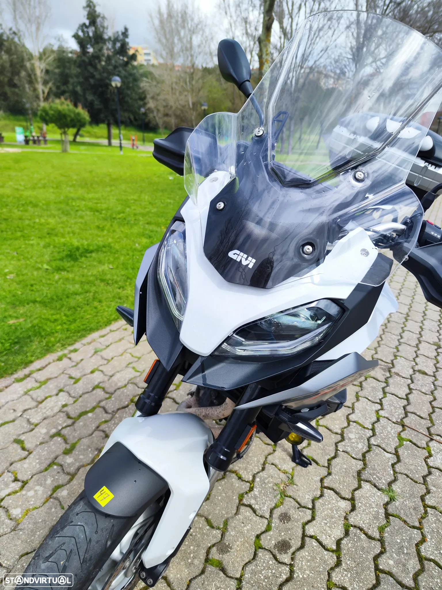 BMW F 900 XR - 9