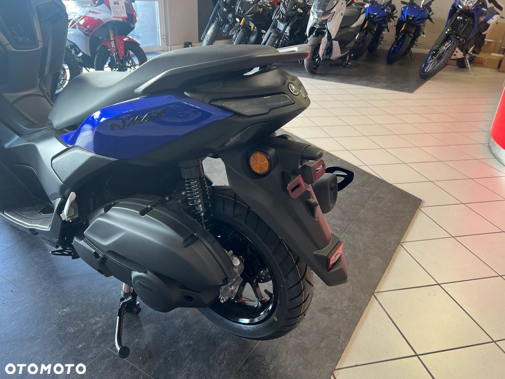Yamaha NMAX - 7